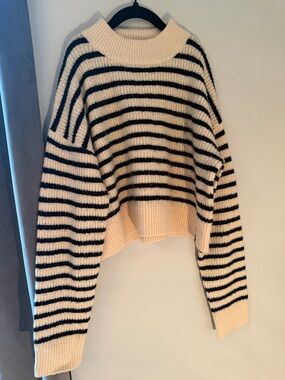 Sabo Skirt Cream & Black Striped Cropped Sweater Size 16